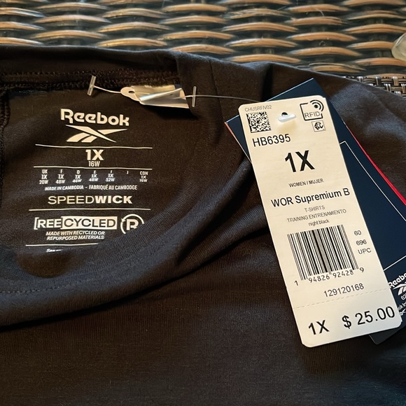 Reebok Tee - Picture 3 of 5